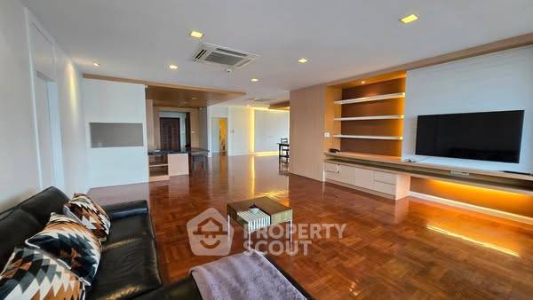3-BR Condo at Tower Park near ARL Makkasan (ID 2325541)