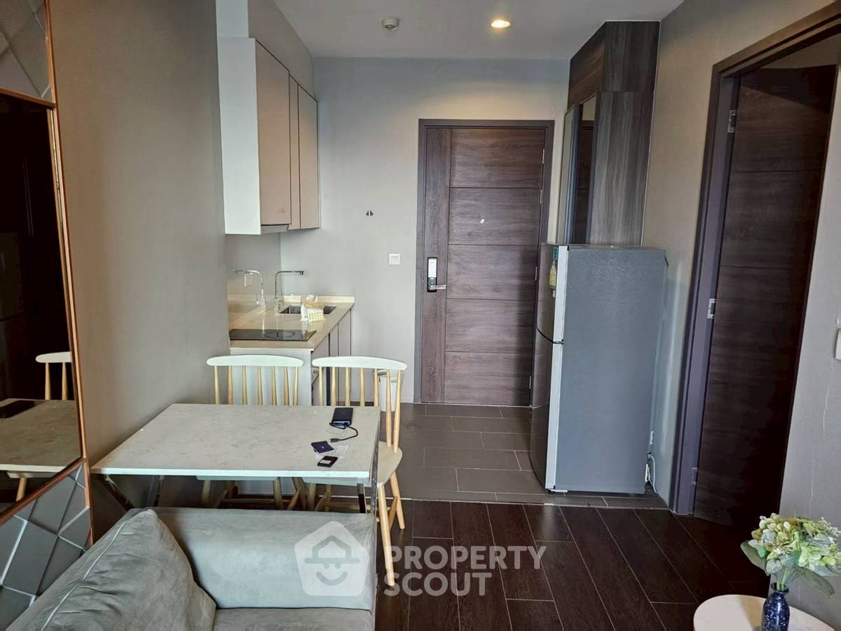 位于 C Ekkamai 的 1 居公寓，靠近 Arl Ramkhamage（ID 2327707）