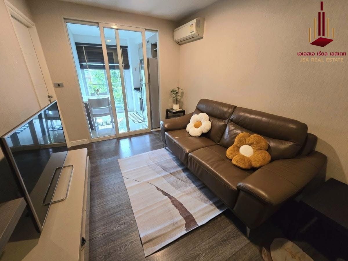 ✨ For Rent: The Crest Sukhumvit 49 Condo ✨  💰 Only 20,000 THB/month