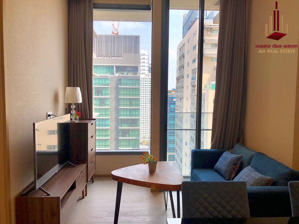 ✨ For Rent: The Esse Asoke Condo ✨  💰 Only 29,000 THB/month