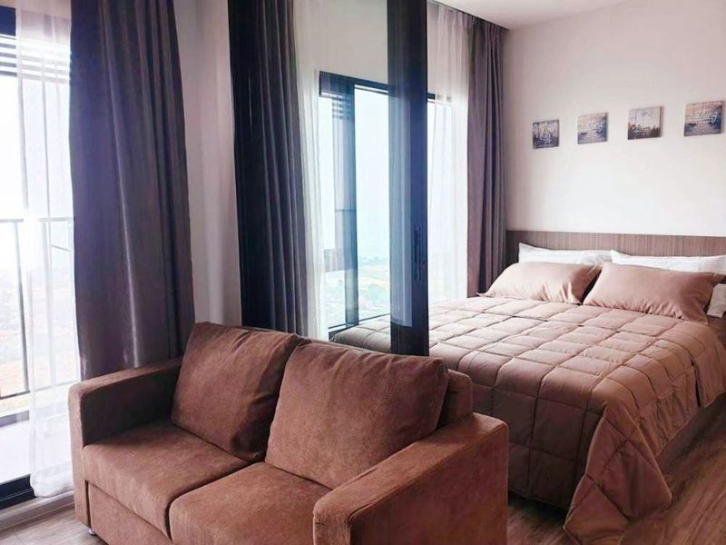 For rent: Knightsbridge The Ocean Condo Sriracha, beautiful room, very luxurious, fully furnished, move in ready.