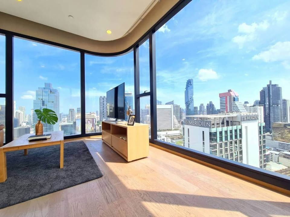🏢 Ashton Chula–Silom Ashton Chula 💰 Rent 60,000 baht/month ✨ Fully Furnished, ready to move in
