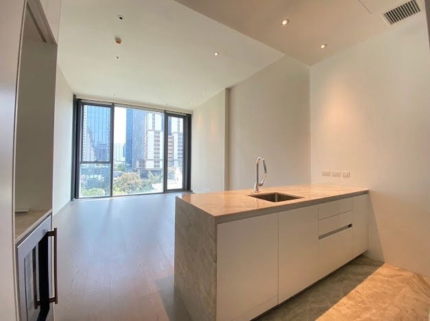 +++Urgent rent+++ Scope Langsuan *** 1 bedroom, size 85 sq m., unfurnished, ready to move in!!!