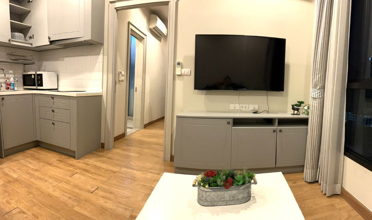 ✨ The Editor Saphan Kwai - Prime Corner Unit with Stunning BTS View! ✨