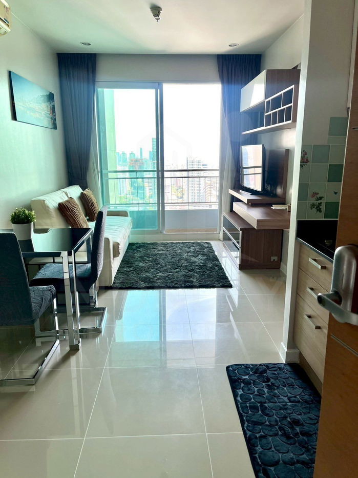 📌 အမြန်ငှားရန် : Circle Condominium တွင် အခန်းကျယ် ၊ပရိဘောဂ အပြည့်အစုံ ၊ပြင်ဆင်ပြီးဖြစ်သည်။MD-95639