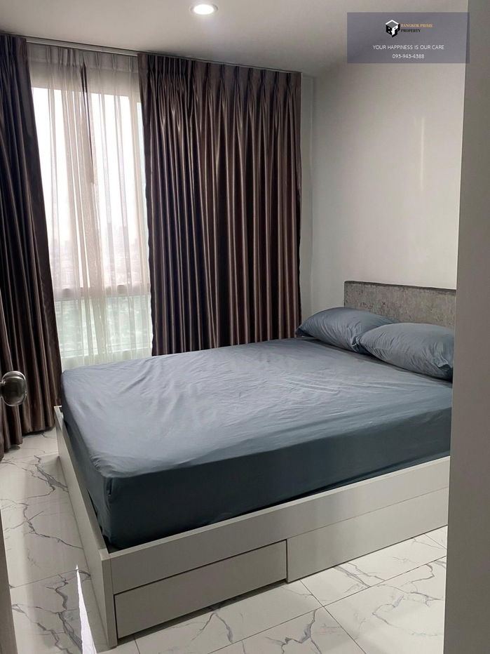 素坤逸 77 号基地酒店 |