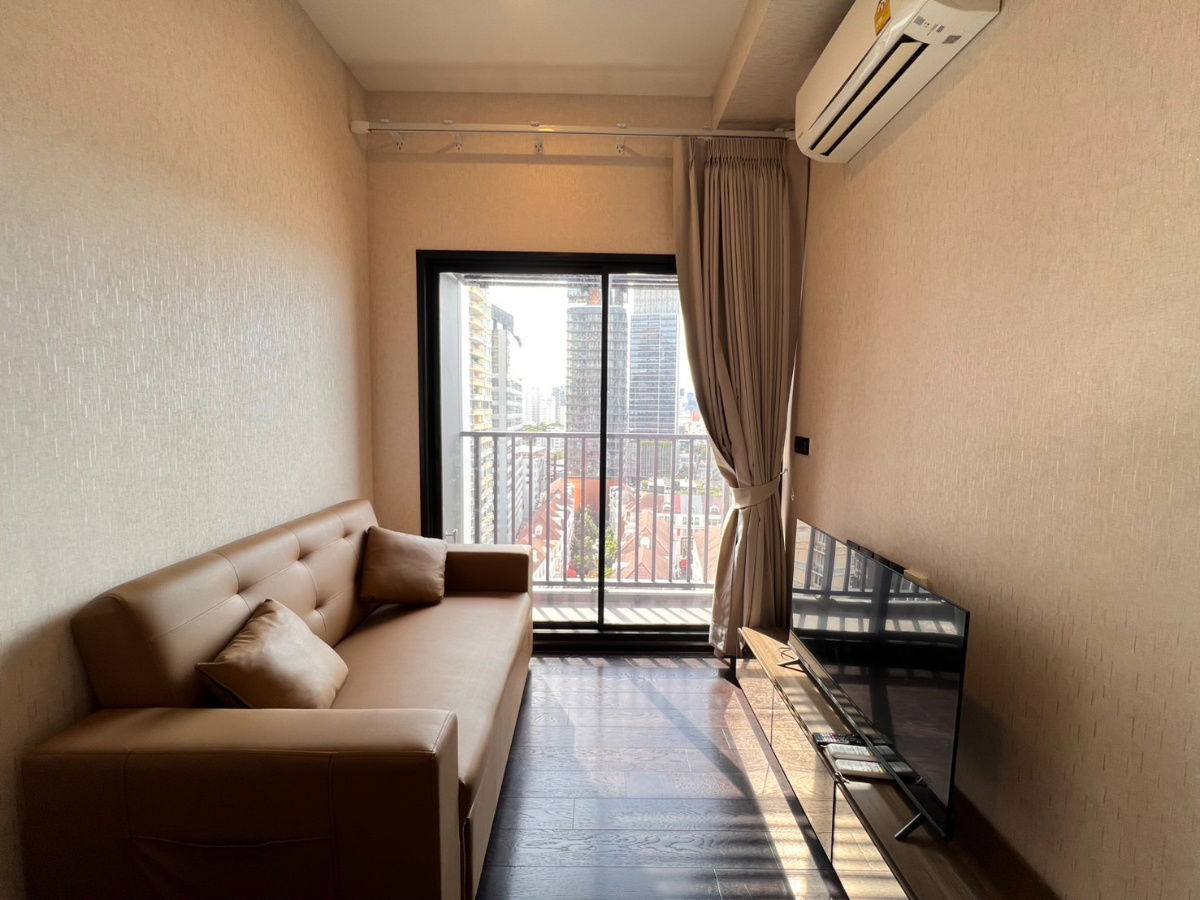 ให้เช่า Park Origin ทองหล่อ 1นอน ชั้น15 30ตรม พร้อมเข้าอยู่ 【Line: Yosita828】