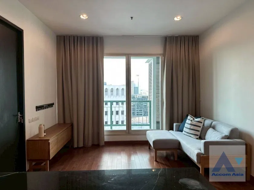 🔼🔽 AccomA 📩 Newly renovated,Corner Unit 2 BR Condominium @The Address Chidlom (AA44702)