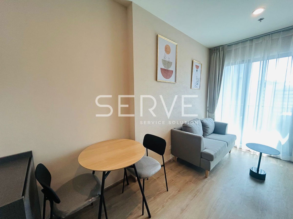 1 床 1 浴室 漂亮的房间 家具齐全的新公寓 位置优越 MRT Phra Ram 9 220 m @ NUE District R9