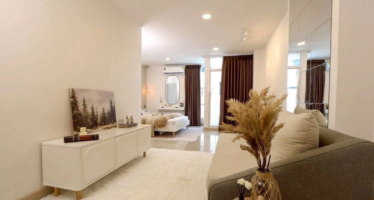 For rent condo ready to move in