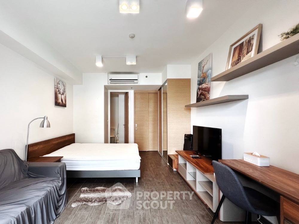 Studio Condo at The Lofts Ekkamai near BTS Ekkamai (ID 1858407)