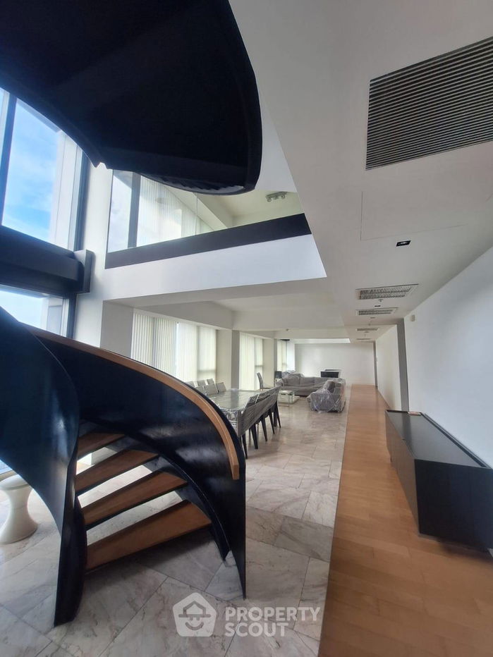 4-BR Condo at The Met Sathorn near BTS Chong Nonsi (ID 2231441)