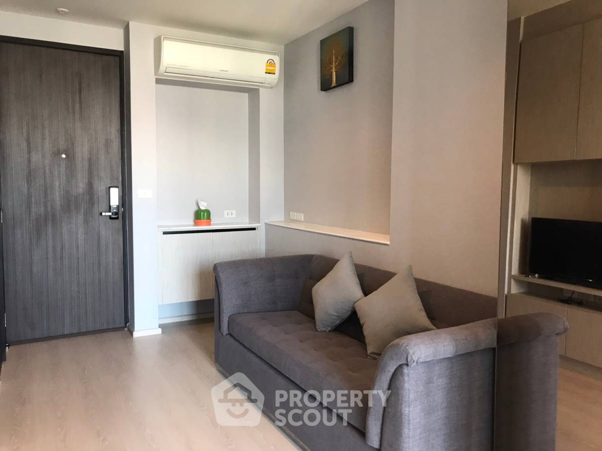 位于 Rhythm Sukhumvit 44/1 的 1 居公寓，靠近 BTS Phra Khanong（ID 889645）