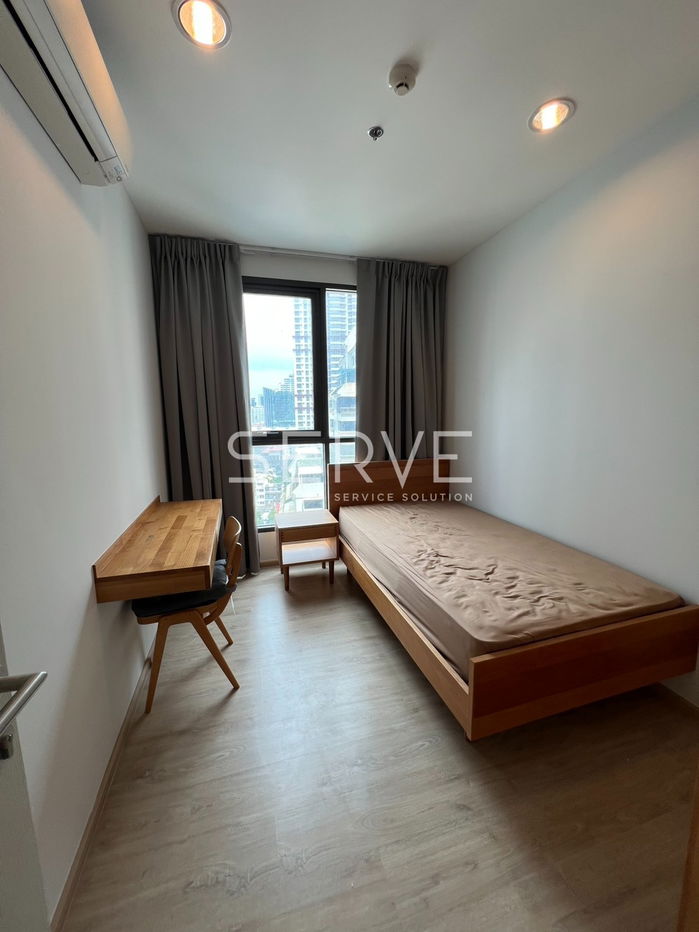 2 Beds with Balcony Nice Room  City View Good Location  Close to BTS Ratchathewi 300 m. & BTS Phaya Thai 700 m @ Ideo Q Ratchathewi