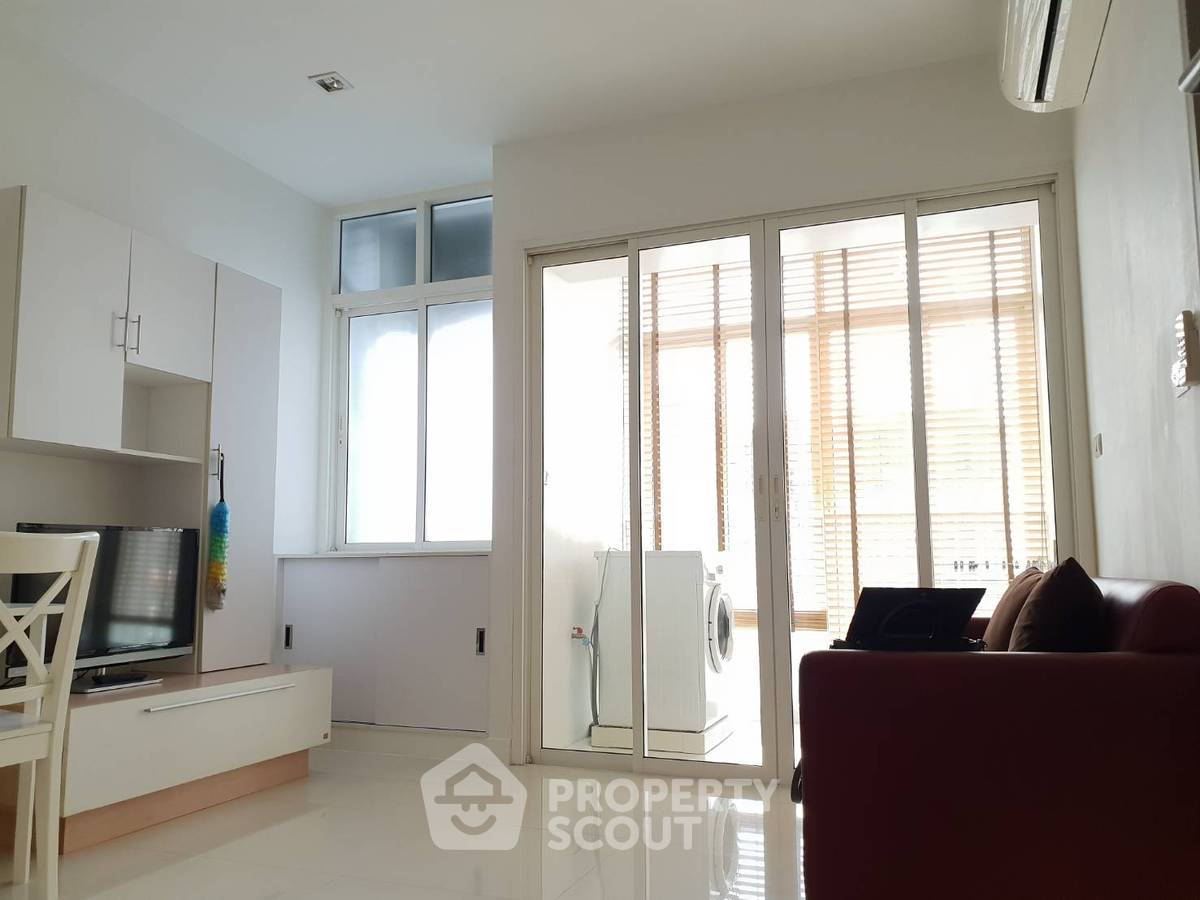 1-BR Condo at Ideo Verve Sukhumvit near BTS On Nut (ID 33540)