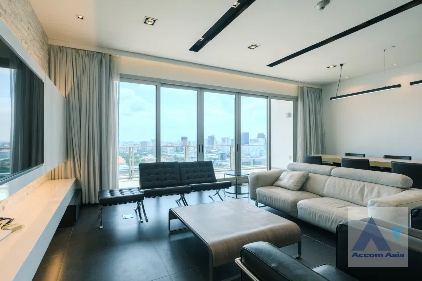 🔼🔽 AccomA 📩 Modern Luxury Condo view of The Royal Bangkok Sports Club ( AA33394 )