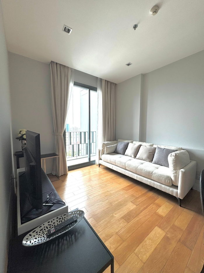 Code: KJ9042  for rent Keyne by Sansiri // Line ID: @kjcondo (with @) //