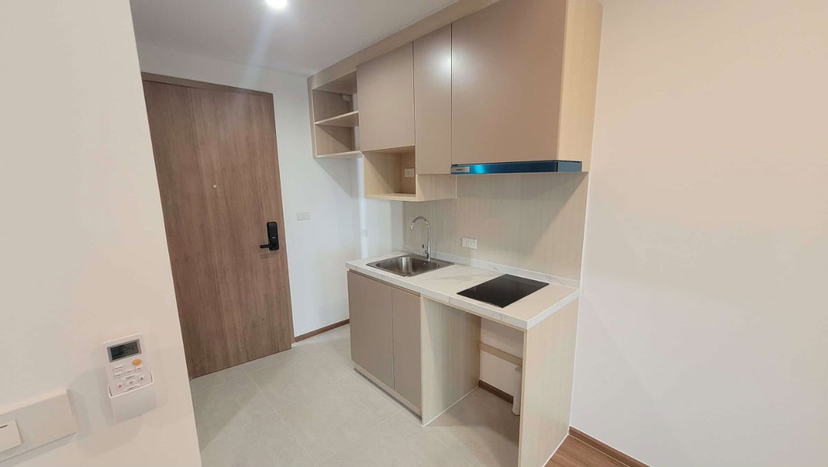 For rent 2 bed 2 bath The living Ramkhamhaeng