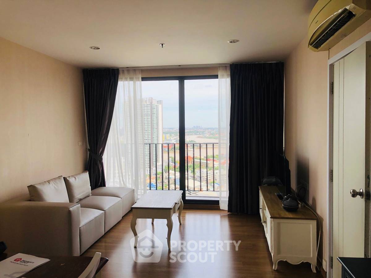 2-BR Condo at The Tree Interchange near MRT Bang Pho (ID 2242458)