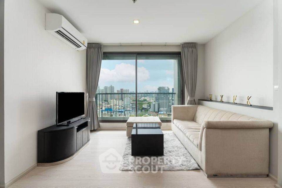2-BR Condo at Rhythm Sukhumvit 44/1 near BTS Phra Khanong (ID 1338278)