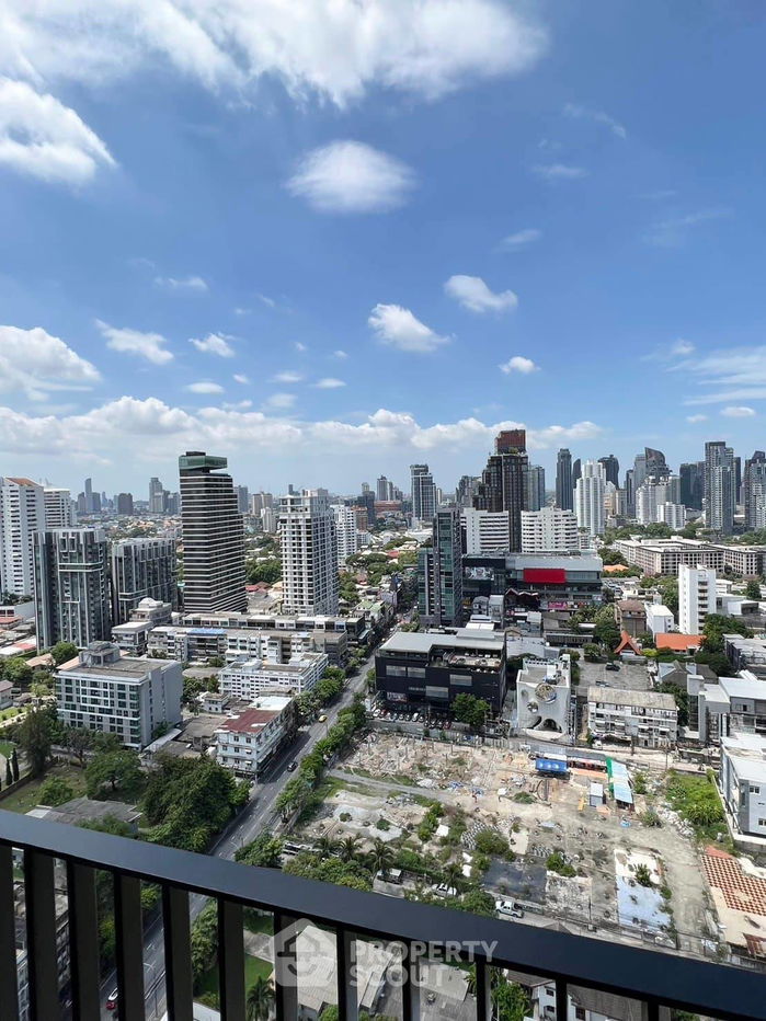 1-BR Condo at XT Ekkamai near BTS Thong Lor (ID 1369234)