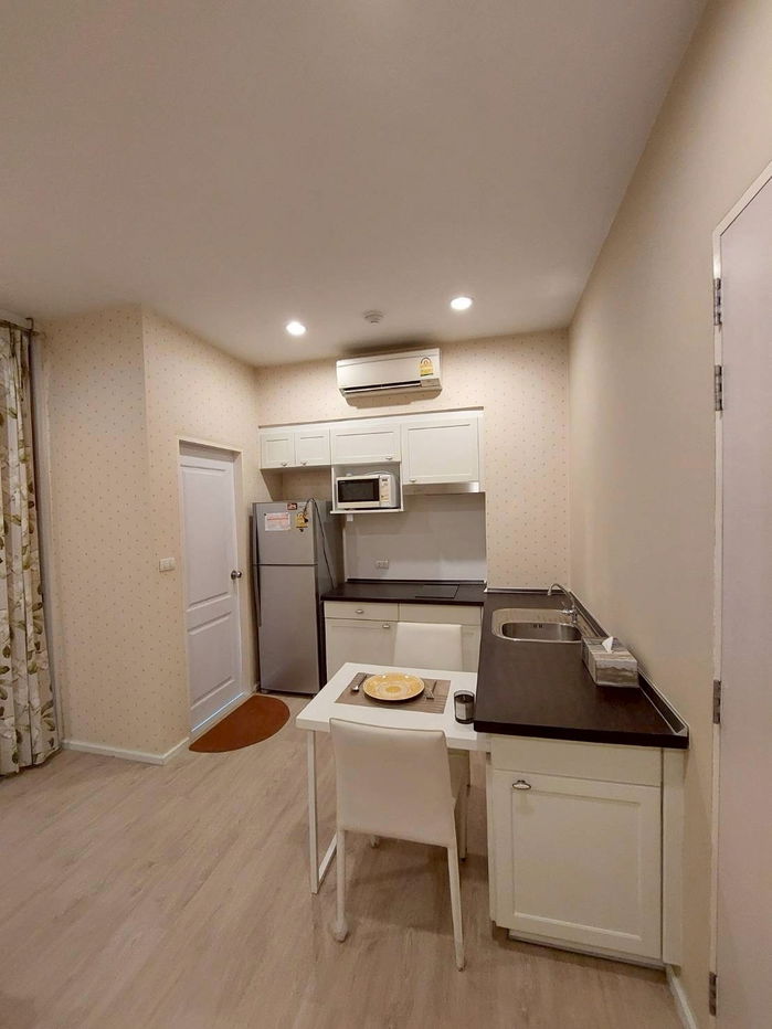 非常优惠的价格，非常漂亮的房间，可立即入住