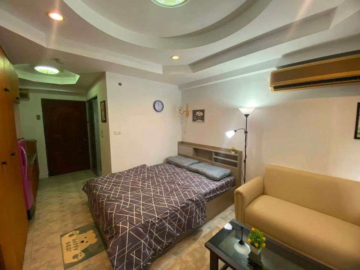 ✅ For rent: Sawasdee Bangkok Condo 📍 Soi Srinakarin 40, opposite Seacon Square and Paradise Park Mall. 🌈Pets allowed 🐶🐱