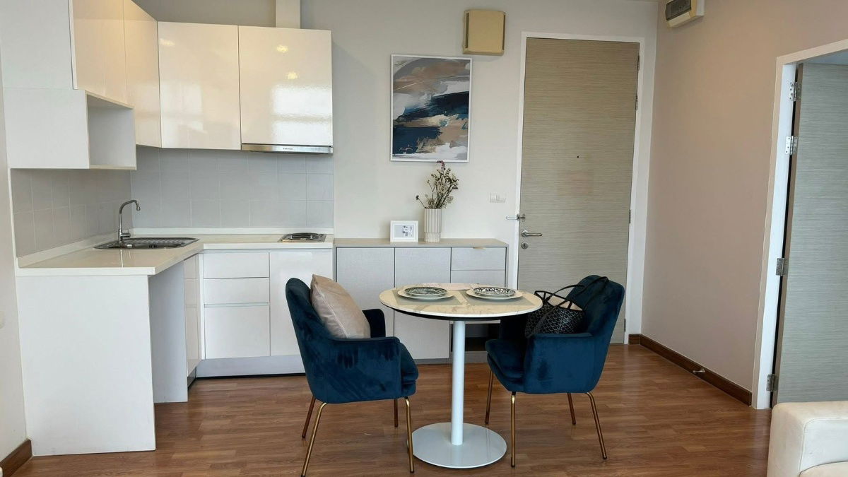 “For Rent‼️ Brand-New Room at The Coast Bangna ✨ Connected to BTS via Skywalk | Fully Furnished | Ready to Move In!”