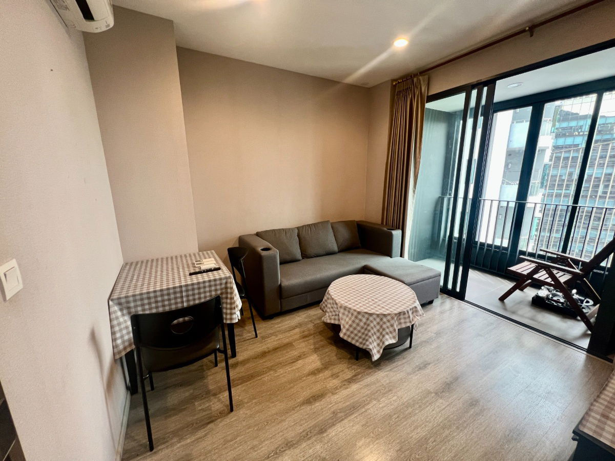 Condo for rent: Ideo Mobi Asoke. ready to move in. If interested, contact Line @goodmanpro or call 0999029192.