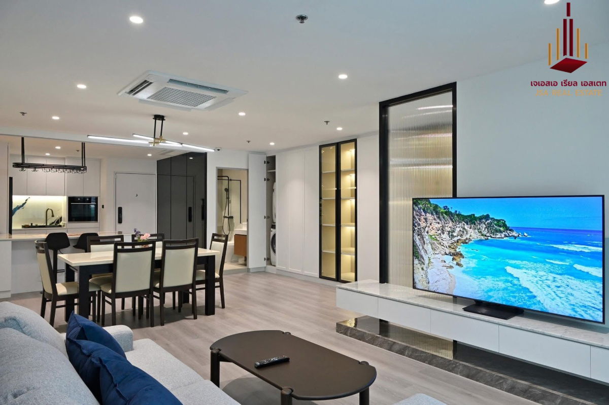 ✨ For Rent: Sukhumvit Living Town Condo ✨   💰 Only 85,000 THB/month