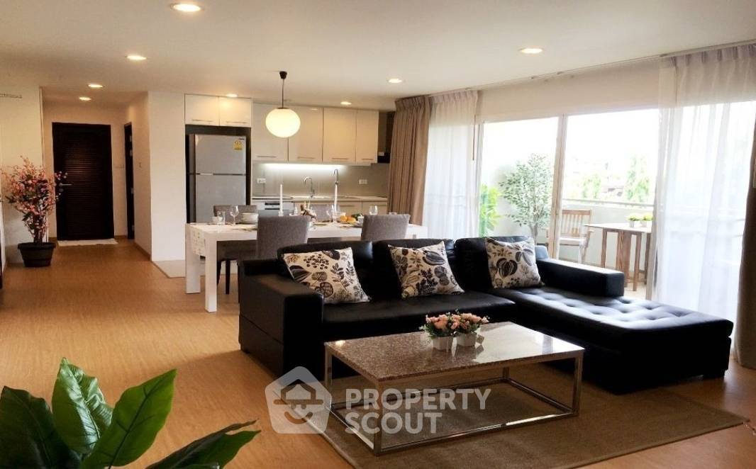 2-BR Condo at PPR Residence near BTS Ekkamai (ID 400775)