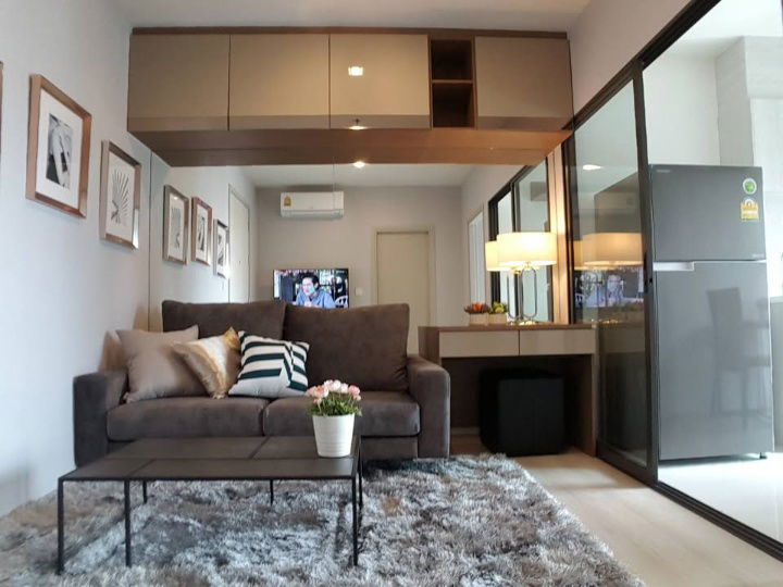 [Rent] Condo Life Sukhumvit 48 near BTS Phra Khanong / On Nut, very convenient to travel.