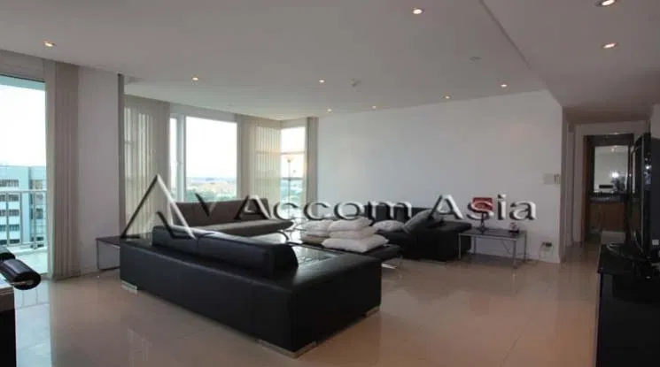 🔼🔽 AccomA 📩 Modern condo with city view and private balcony (1519409)