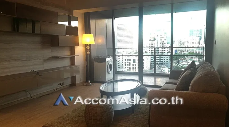 🔼🔽 AccomA 📩 The Met Sathorn