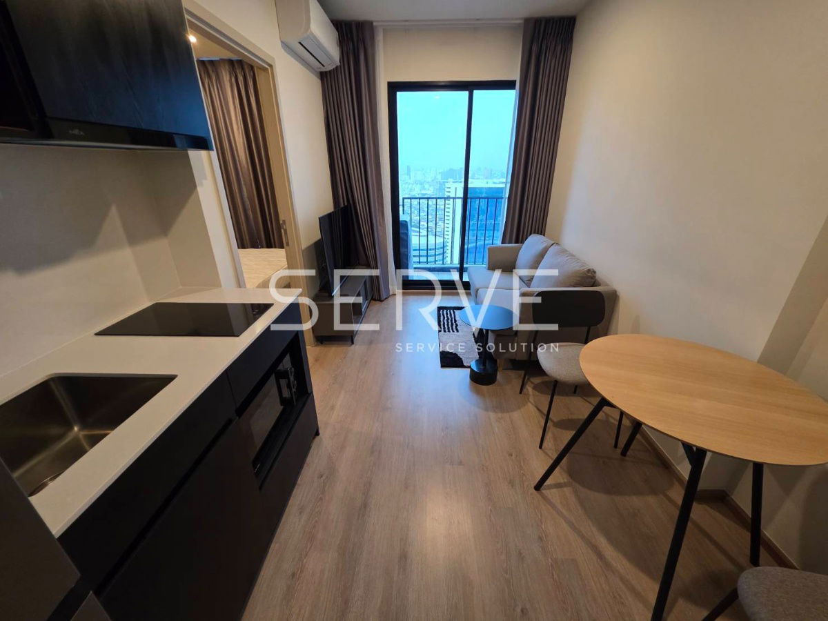 1 Bed 1 Bath Nice Room Fully furnished New Condo Good Location Close to MRT Phra Ram 9  220 m.   @ NUE District R9