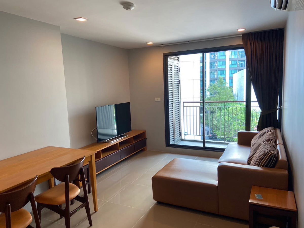 For Rent Urgently‼️ Mirage Sukhumvit 27, Great Location near BTS Asoke & MRT Sukhumvit! 📌 Saltwater swimming pool