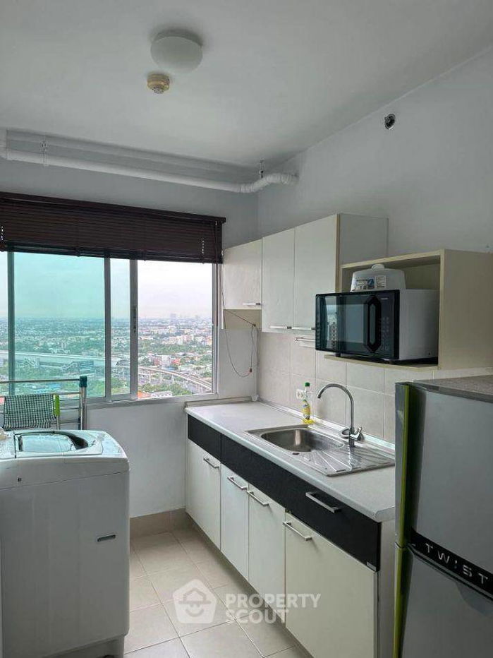 2-BR Condo at Supalai Park Ratchaphruek - Phetkasem near MRT Bang Wa (ID 1638851)