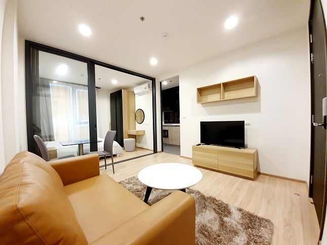 🔥Hot deal🔥 For rent, newly renovated room facing south at The Base Garden Rama 9