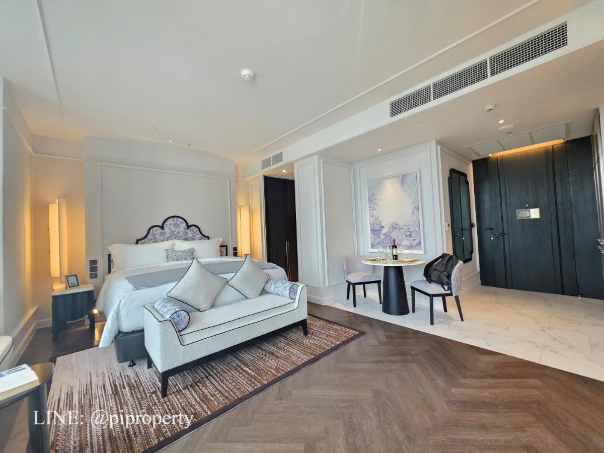 Luxurious French-style, fully-serviced apartment in Thonglor, offering luxurious living at affordable monthly rates.