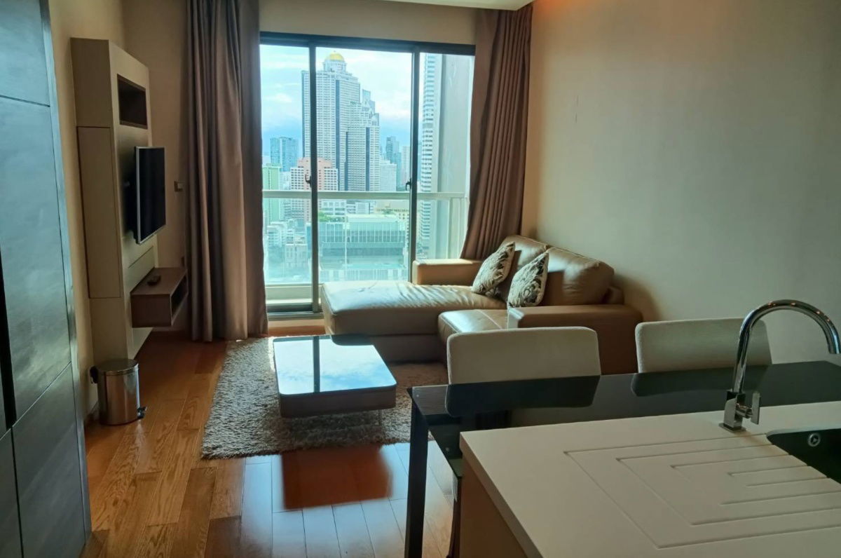 The Address Sathorn. 1bed 55sq.m. Line id: @pfagent