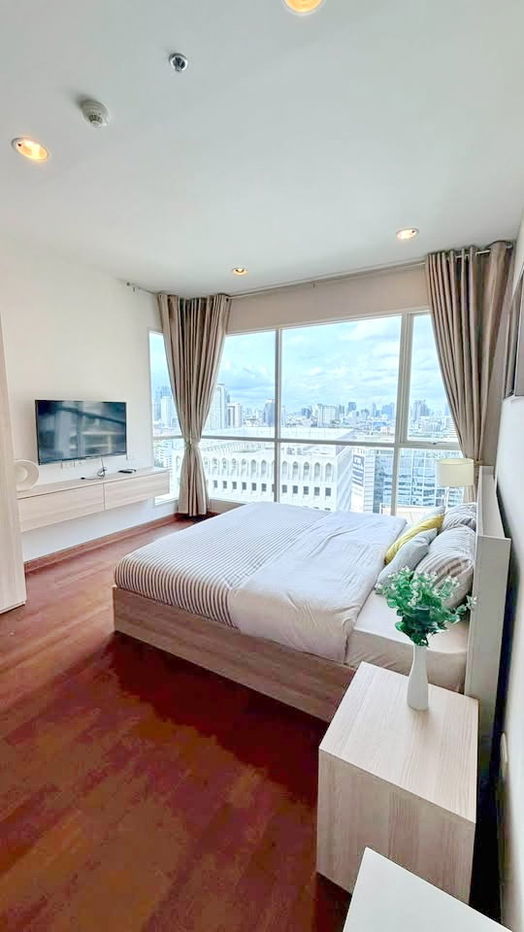 For rent 1 bedroom 18th Fl, The Address Chidlom, BTS Chidlom