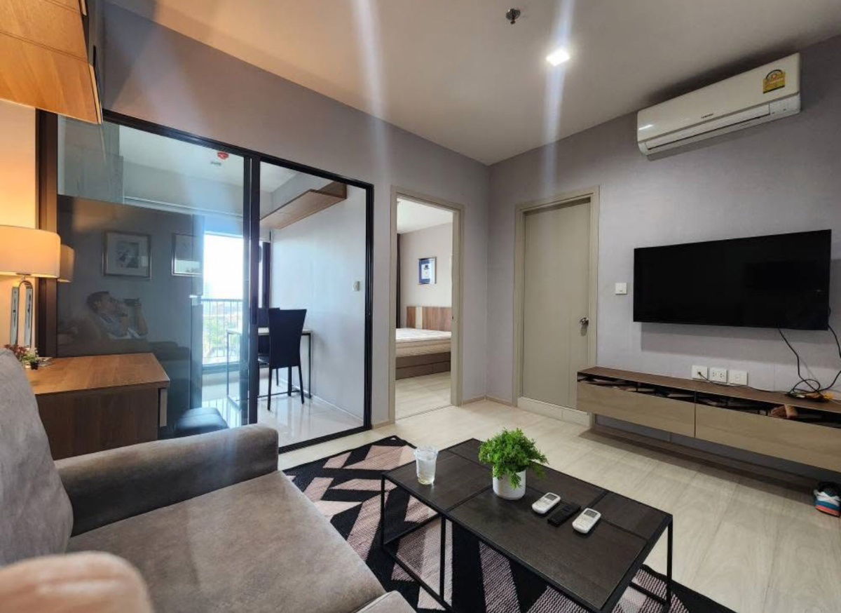 Life Sukhumvit               48