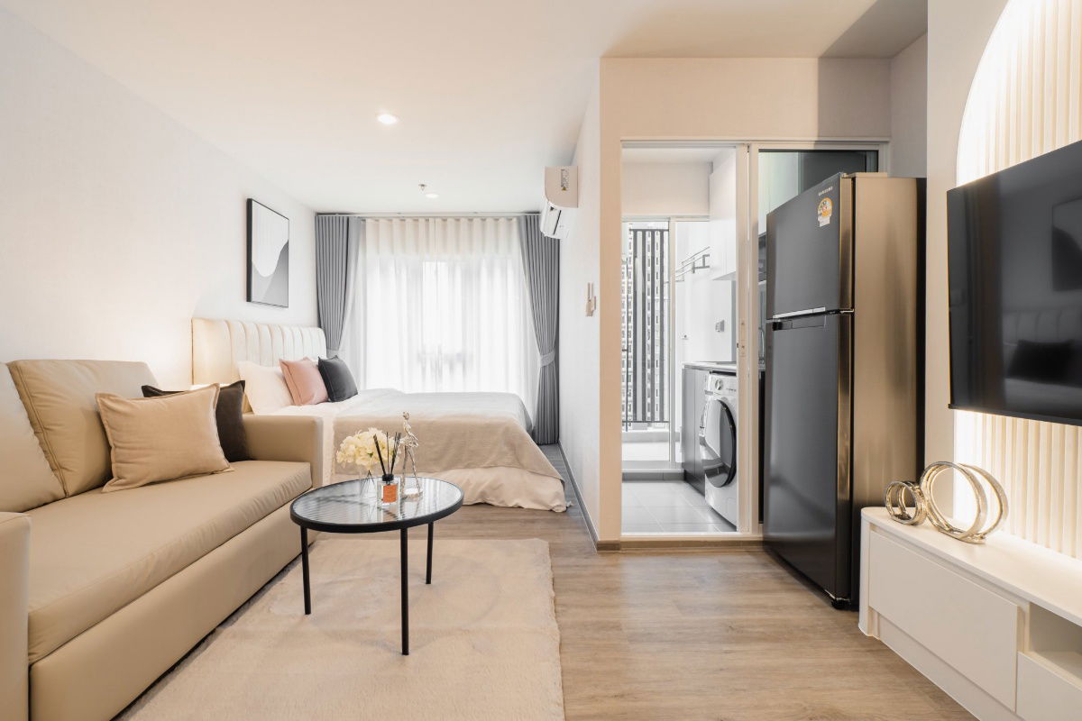 Condo for rent: Regent Home Bangna, ready to move in. If interested, contact Line @goodmanpro or call 0999029192.