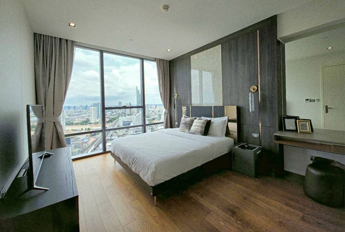 ST301 For Rent: The Bangkok Sathorn – High Floor Unit in the Heart of the City