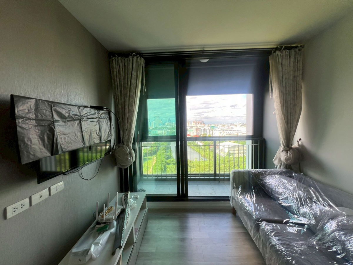 Knightsbridge Bearing 6 Condo (Sukhumvit 107) near BTS Bearing Fully furnished, ready to move in