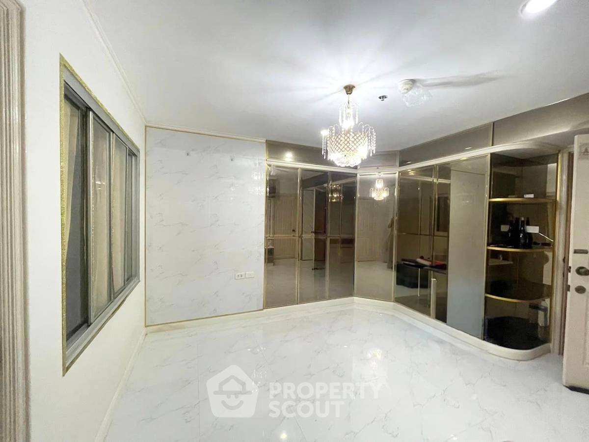 1-BR Condo at Lumpini Ville Ramkhamhaeng 44 close to Ramkhamhaeng (ID 1466806)