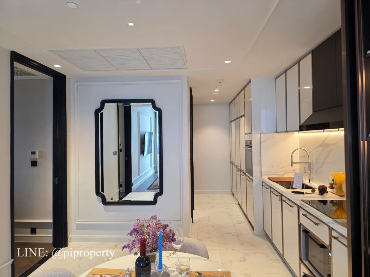 Luxurious French-style, fully-serviced apartment in Thonglor, offering luxurious living at affordable monthly rates.