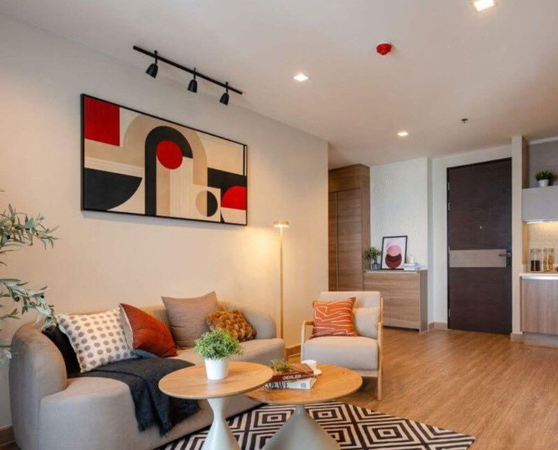 Rhythm                         Sathorn