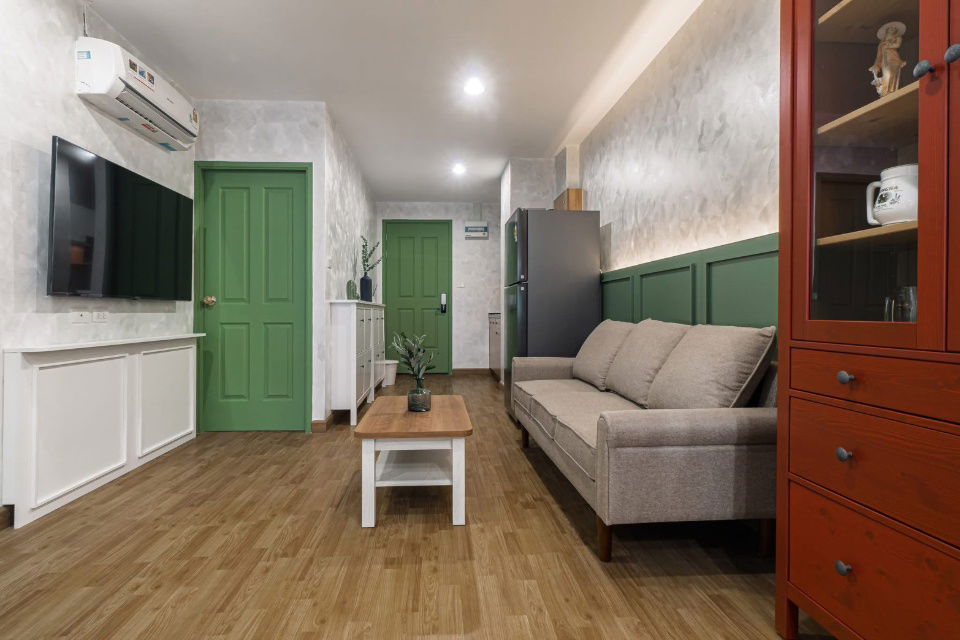 Baan                    Navatara