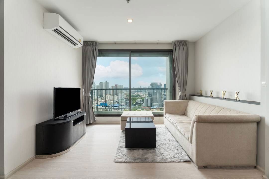 (For Rent) Condo RHYTHM Sukhumvit 44/1 🚆 BTS Phra Khanong